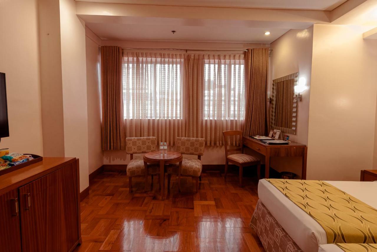 City Garden Suites Manila Kültér fotó